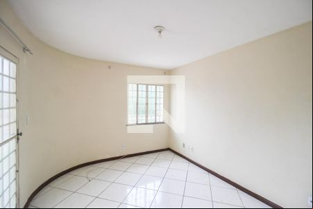 Sala de apartamento para alugar com 2 quartos, 55m² em Vila Treze de Maio, Nova Iguaçu