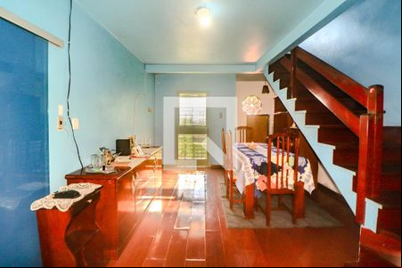 Sala de casa para alugar com 3 quartos, 170m² em Vila Jardim, Porto Alegre