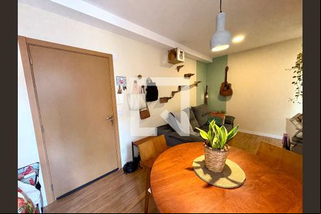 Sala de apartamento à venda com 2 quartos, 52m² em Jardim do Lago, Jundiaí