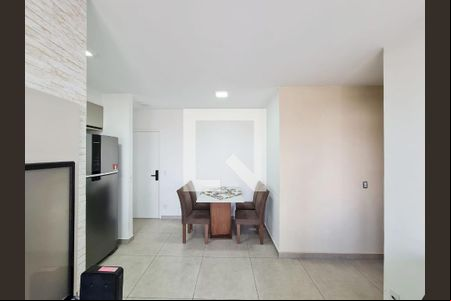 Sala de apartamento para alugar com 2 quartos, 47m² em Vila Galvão, Guarulhos