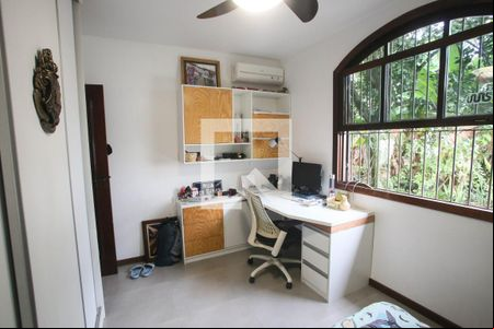 Quarto 1 de casa para alugar com 4 quartos, 360m² em Freguesia (jacarepaguá), Rio de Janeiro