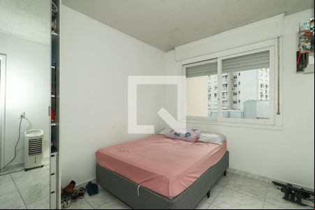 Quarto de apartamento à venda com 1 quarto, 49m² em Vila Ipiranga, Porto Alegre