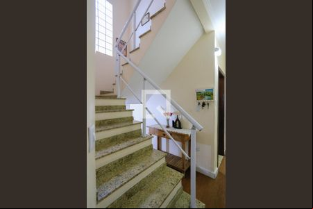 Sala de casa à venda com 6 quartos, 250m² em Vila Lageado, São Paulo