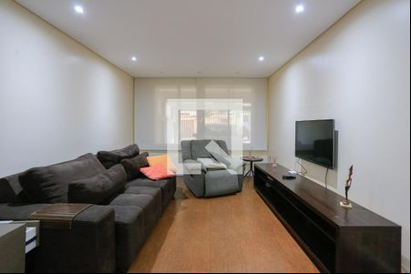 Sala de casa à venda com 6 quartos, 250m² em Vila Lageado, São Paulo