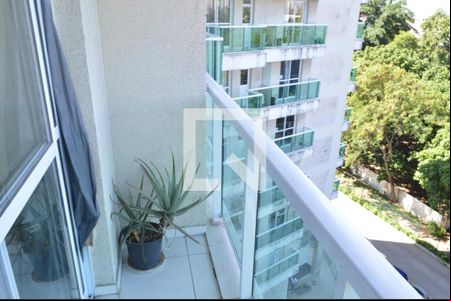 Varanda de kitnet/studio para alugar com 1 quarto, 32m² em Camorim, Rio de Janeiro