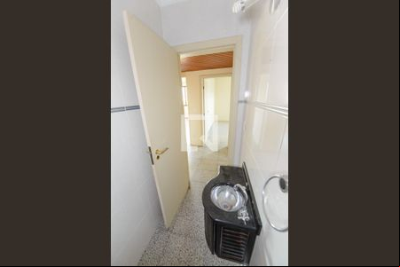 Lavabo de apartamento para alugar com 4 quartos, 257m² em Jardim das Nações, Taubaté