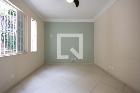Sala de casa à venda com 3 quartos, 130m² em Tijuca, Rio de Janeiro