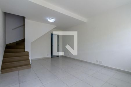 Sala de casa à venda com 2 quartos, 100m² em Campo Belo, São Paulo