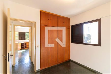 Quarto de apartamento à venda com 2 quartos, 70m² em Cambuí, Campinas