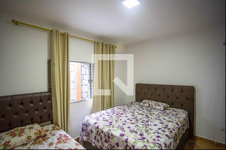 Quarto de casa à venda com 4 quartos, 175m² em Taboão, Diadema