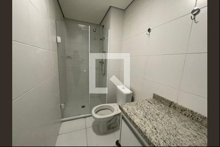 Banheiro de apartamento para alugar com 1 quarto, 42m² em Barra Funda, São Paulo