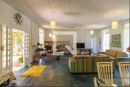 Sala de casa para alugar com 2 quartos, 110m² em Parque Frondoso, Cotia