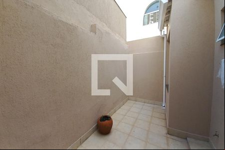 Vista do Quarto 2 de casa para alugar com 3 quartos, 85m² em Centro, Campinas