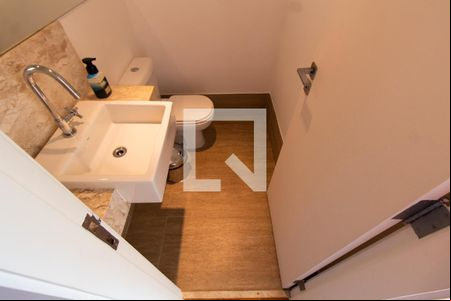Lavabo de apartamento para alugar com 3 quartos, 156m² em Cambuí, Campinas