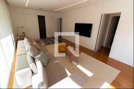 Sala de apartamento para alugar com 3 quartos, 156m² em Cambuí, Campinas