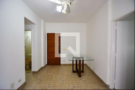 Sala de apartamento para alugar com 1 quarto, 50m² em Todos Os Santos, Rio de Janeiro