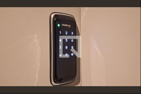 Fechadura eletrônica de apartamento para alugar com 1 quarto, 32m² em Bom Retiro, São Paulo
