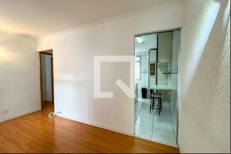 Sala de apartamento para alugar com 2 quartos, 50m² em Parque Sao Luis, São Paulo