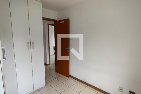 Quarto 1 de apartamento para alugar com 3 quartos, 80m² em Jacarepaguá, Rio de Janeiro