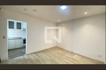 Sala 2 de casa para alugar com 4 quartos, 134m² em Jardim Munhoz, Guarulhos