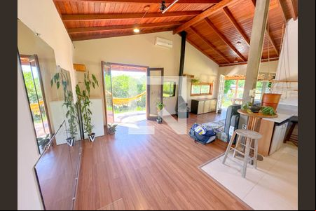 Sala/Quarto de casa para alugar com 1 quarto, 50m² em São João do Rio Vermelho, Florianópolis