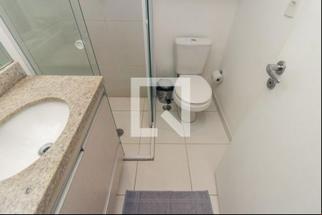 Banheiro de kitnet/studio para alugar com 1 quarto, 23m² em Centro Histórico de São Paulo, São Paulo