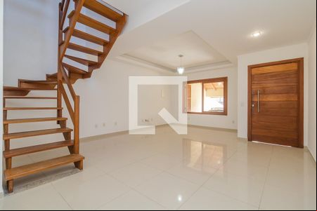 Sala de casa à venda com 3 quartos, 250m² em Tristeza, Porto Alegre