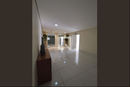 Hall de entrada de apartamento à venda com 2 quartos, 55m² em Vila das Merces, São Paulo