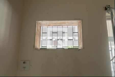 Quarto 1 de casa para alugar com 2 quartos, 84m² em Brás de Pina, Rio de Janeiro
