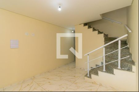 Sala de casa à venda com 3 quartos, 100m² em Parque Residencial Oratorio, São Paulo
