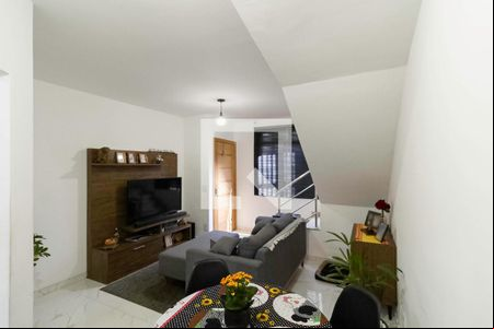 Sala de casa de condomínio à venda com 2 quartos, 85m² em Santa Amelia, Belo Horizonte