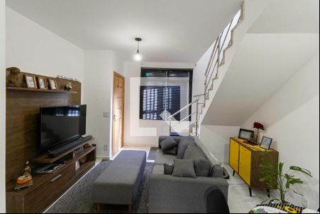 Sala de casa de condomínio à venda com 2 quartos, 85m² em Santa Amelia, Belo Horizonte