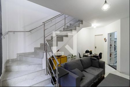 Sala de casa de condomínio à venda com 2 quartos, 85m² em Santa Amelia, Belo Horizonte