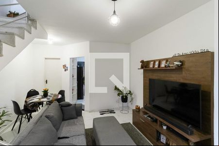 Sala de casa de condomínio à venda com 2 quartos, 85m² em Santa Amelia, Belo Horizonte