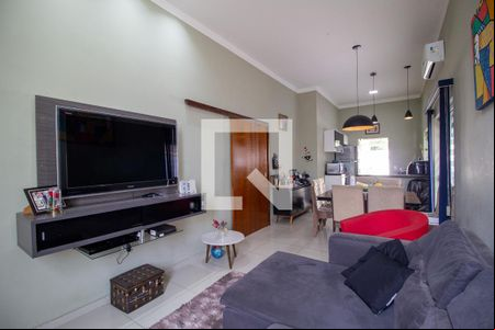 Sala de casa de condomínio para alugar com 3 quartos, 100m² em Caguaçu, Sorocaba