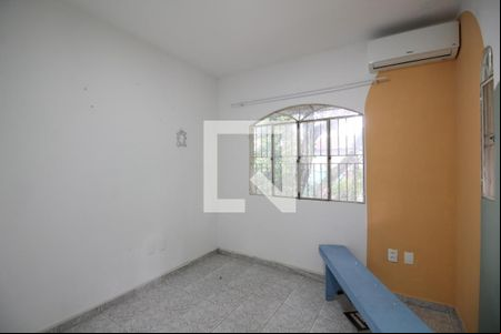 Quarto 1 de casa de condomínio para alugar com 3 quartos, 52m² em Taquara, Rio de Janeiro