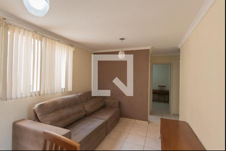 Sala de apartamento para alugar com 3 quartos, 66m² em Vila Satúrnia, Campinas