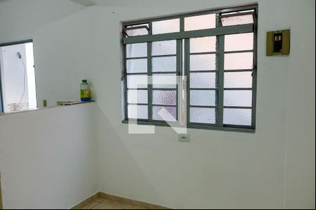 Sala de casa para alugar com 1 quarto, 50m² em Bussocaba, Osasco