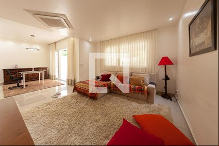 Casa à venda com 5 quartos, 312m² em Piratininga, Niterói