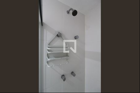 Banheiro de kitnet/studio para alugar com 1 quarto, 31m² em Indianópolis, São Paulo