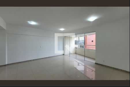 Sala de apartamento à venda com 2 quartos, 106m² em Centro, Betim