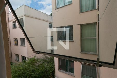 Vista Sala de apartamento à venda com 2 quartos, 50m² em Paquetá, Belo Horizonte