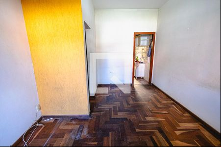 Sala de casa de condomínio à venda com 2 quartos, 77m² em Santa Amelia, Belo Horizonte
