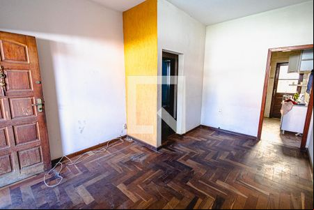 Sala de casa de condomínio à venda com 2 quartos, 77m² em Santa Amelia, Belo Horizonte