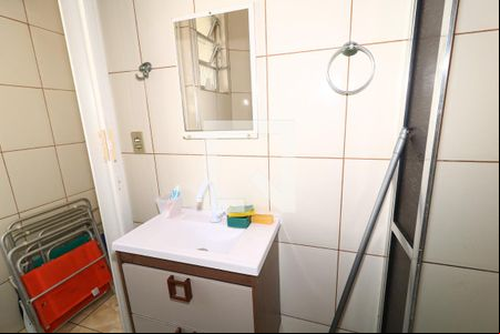 Banheiro e Área de Serviço de apartamento para alugar com 1 quarto, 42m² em Boqueirão, Praia Grande