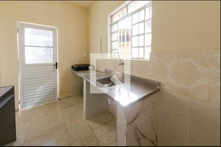 Cozinha de kitnet/studio para alugar com 1 quarto, 70m² em Parque Pedro Ii, Belo Horizonte