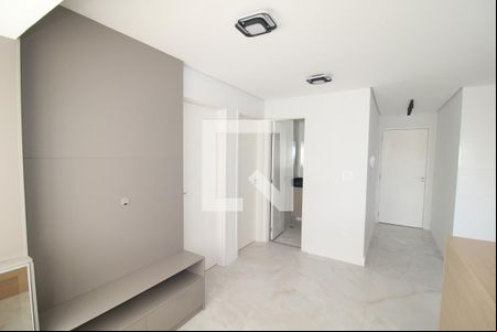Sala / Cozinha de apartamento para alugar com 2 quartos, 39m² em Parada Inglesa, São Paulo