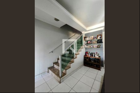 Sala de casa à venda com 3 quartos, 190m² em Arvoredo Ii, Contagem