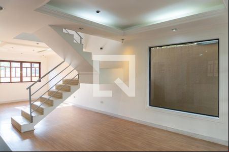 Sala de casa para alugar com 4 quartos, 250m² em Vila Branca, Jacareí