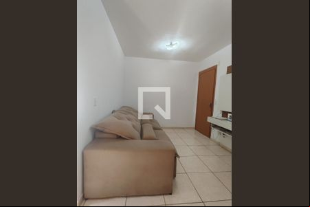 Sala de apartamento para alugar com 2 quartos, 43m² em Chacaras Reunidas Santa Terezinha, Contagem